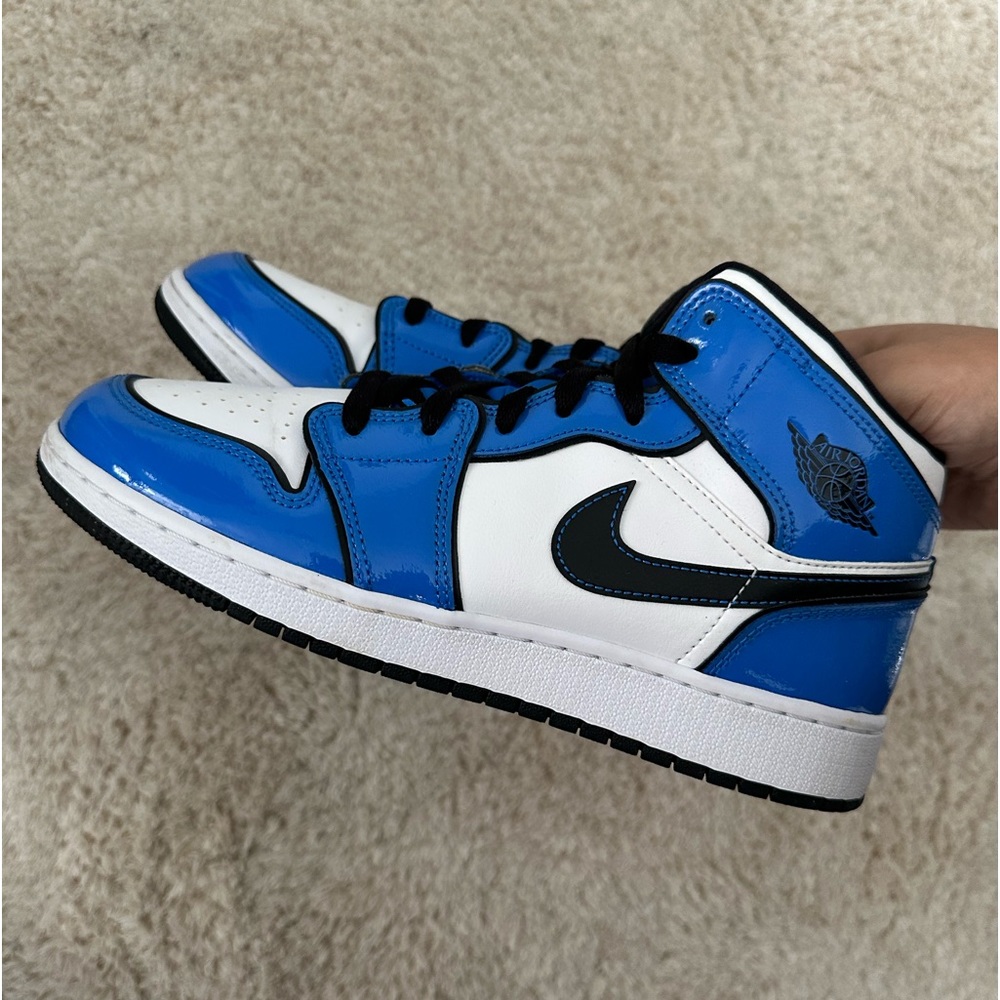 air jordan 1s mid